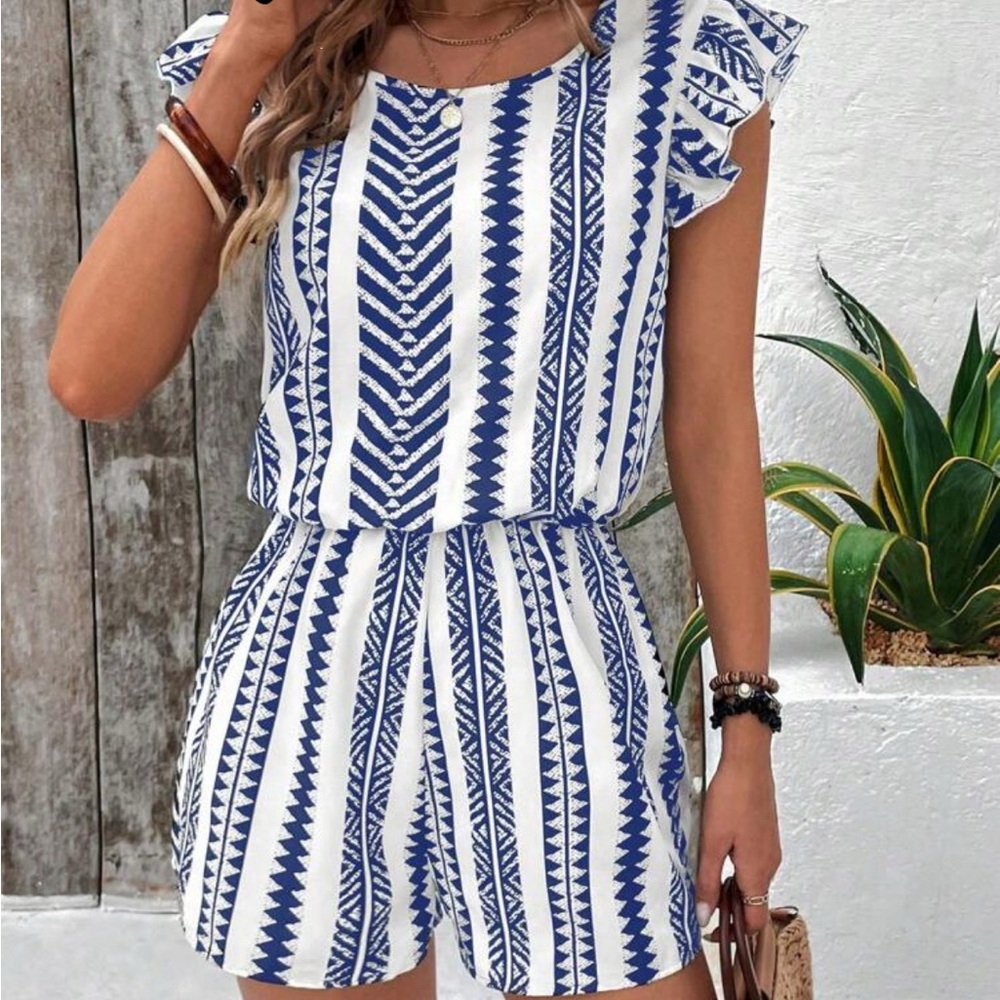 NWOT Breezaya Geometric Ruffled Waist Romper